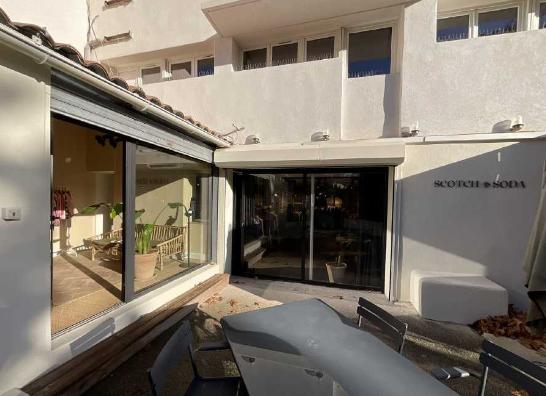 Local commercial - 155 m²