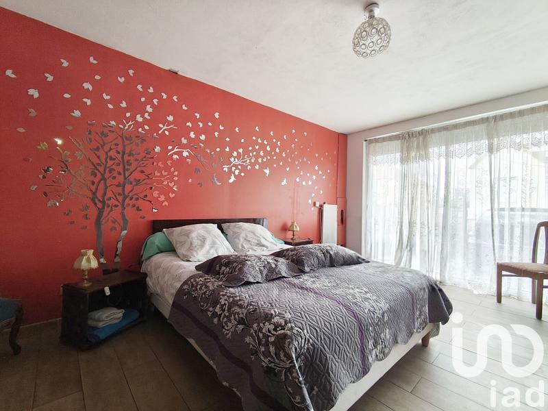 Maison - 237 m² - 10 pièces