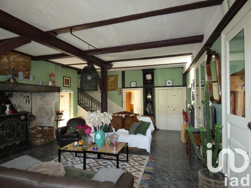 Maison de village - 300 m² - 10 pièces