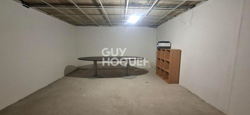 Bureau - 46 m² - 2 pièces