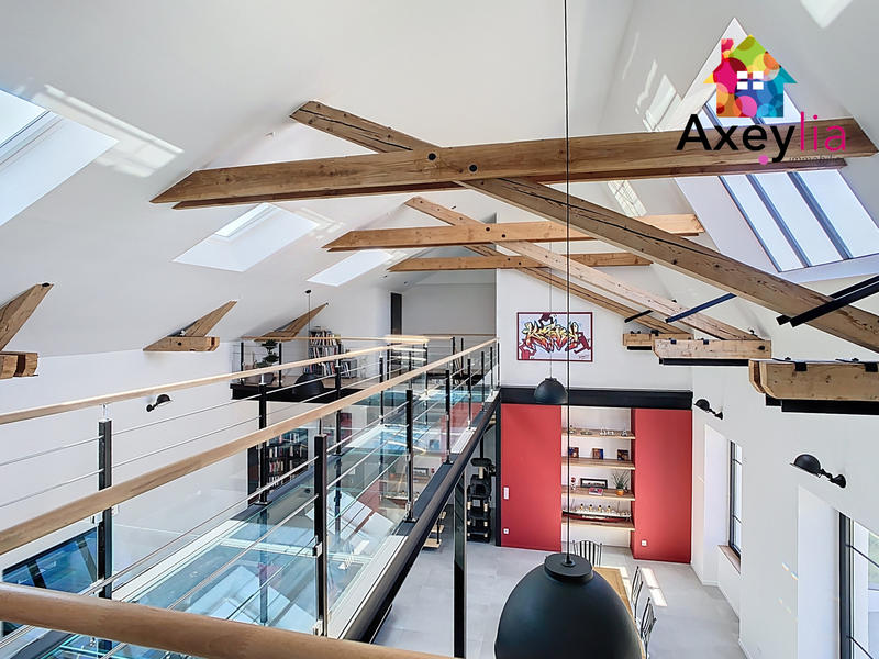 Loft - 278 m² - 5 pièces