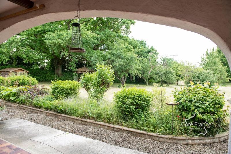 Maison - 250 m² - 7 pièces