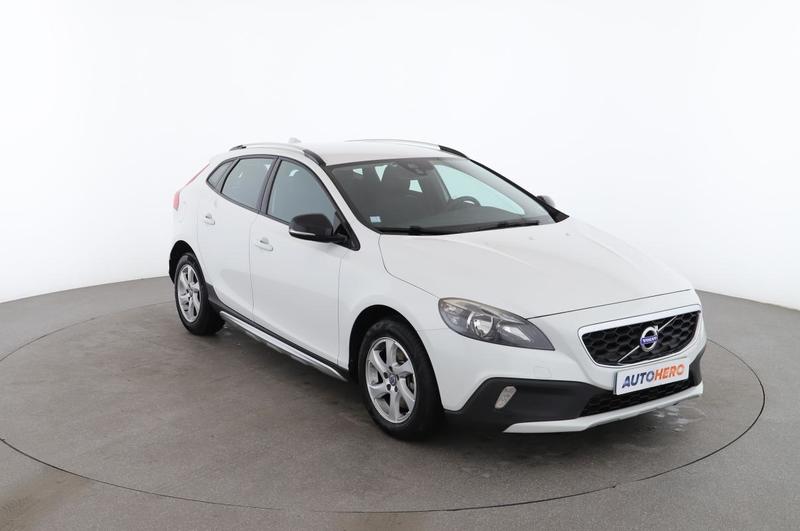 Volvo V40 Cross Country 2.0 D2 Momentum Geartronic 120 ch