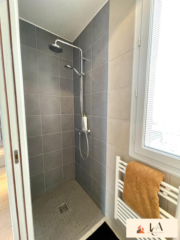 Appartement - 90 m² - 4 pièces