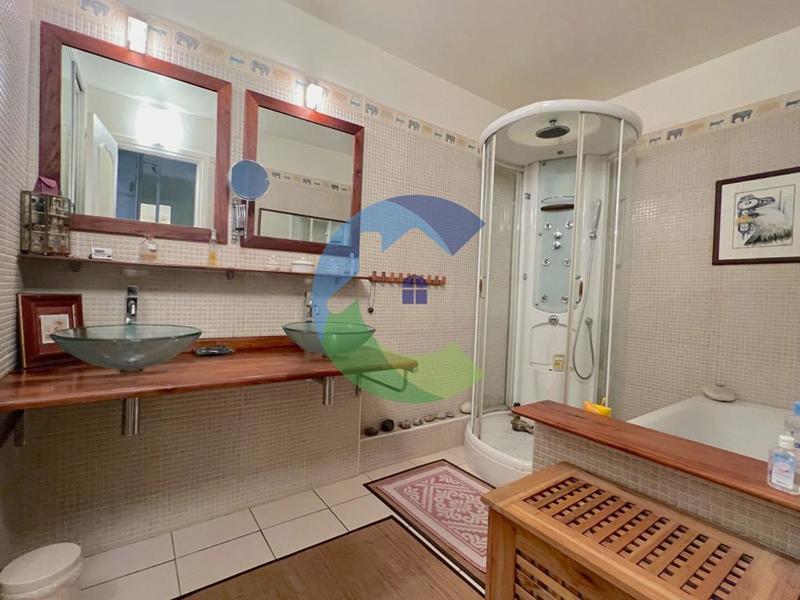 Appartement - 84 m² - 4 pièces