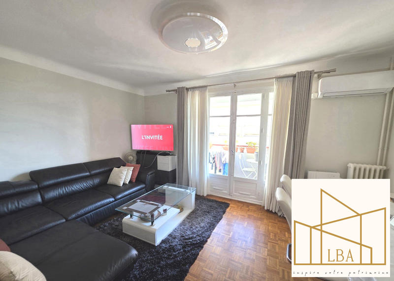 Appartement - 77 m² - 4 pièces