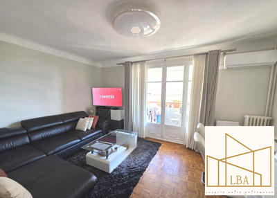 Appartement - 77 m² - 4 pièces