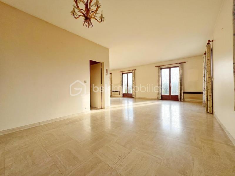 Maison traditionnelle - 152 m² - 7 pièces