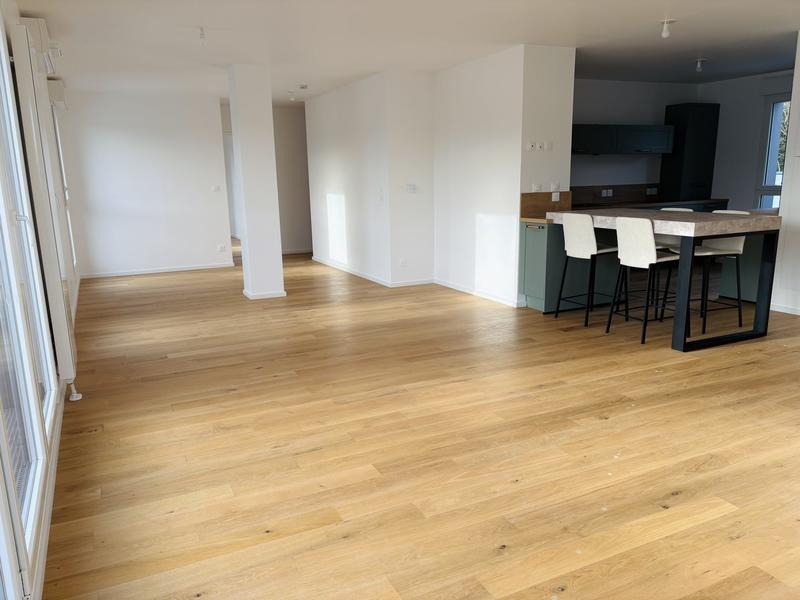 Appartement - 106 m² - 4 pièces