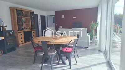 Maison - 103 m² - 4 pièces