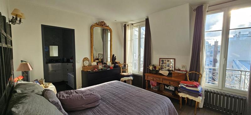 Appartement - 90 m² - 4 pièces