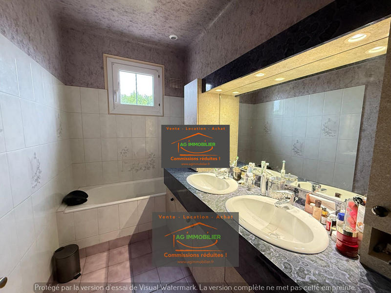 Maison - 123 m² - 5 pièces