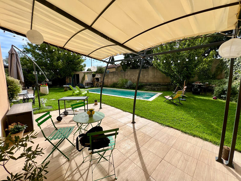 Maison - 280 m² - 10 pièces