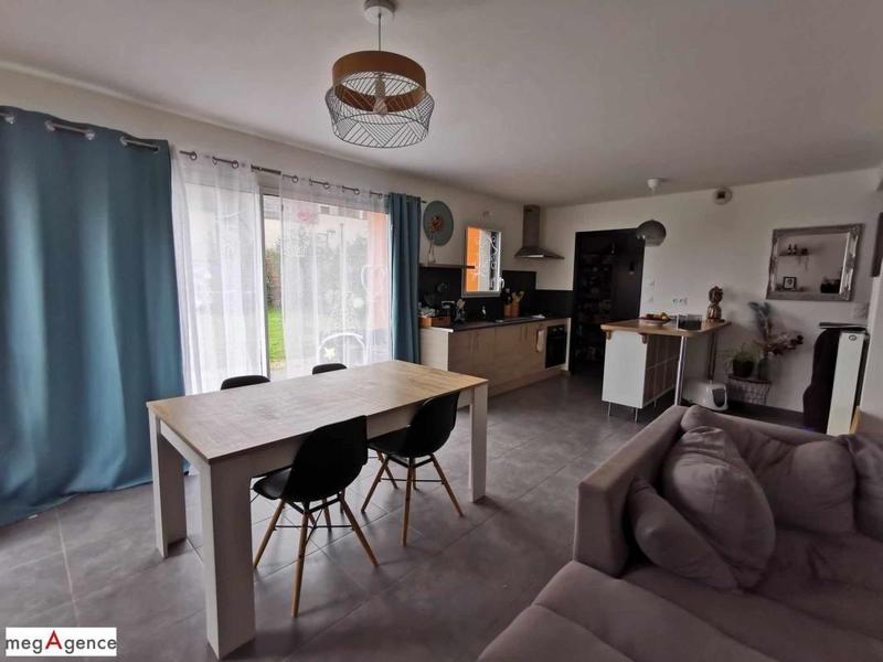 Maison traditionnelle - 81 m² - 4 pièces