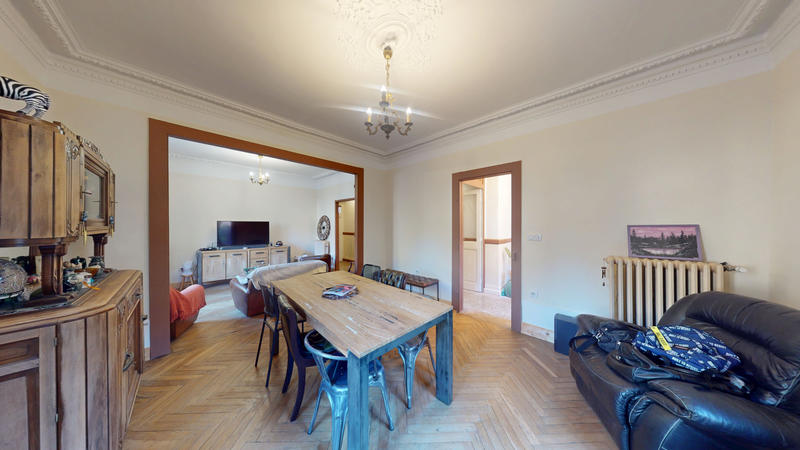 Maison - 314 m² - 6 pièces