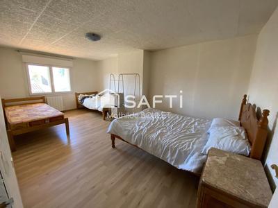 Maison - 122 m² - 4 pièces