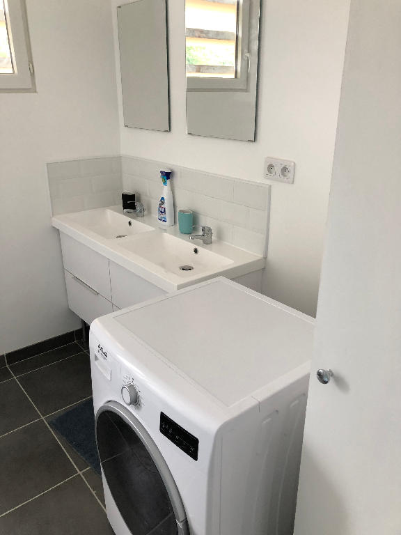 Chambre - 84 m² - 5 pièces