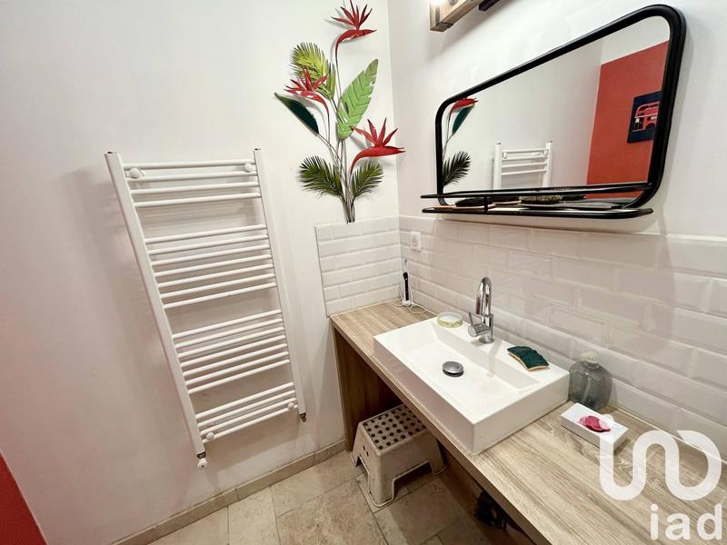 Maison - 201 m² - 5 pièces