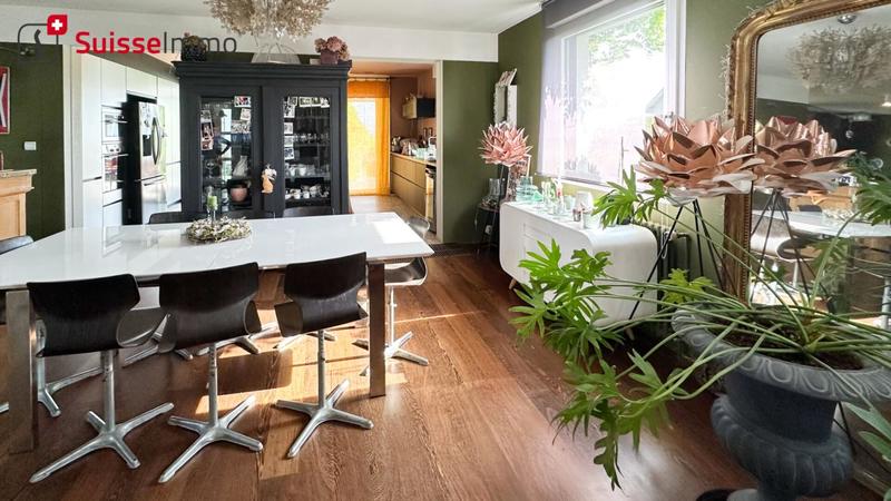 Maison - 198 m² - 7 pièces