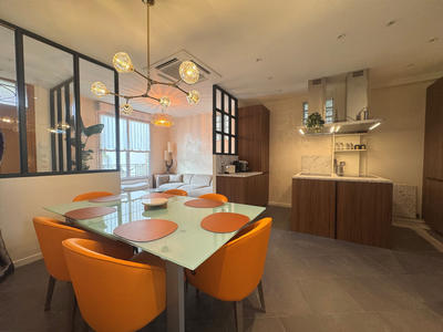 Maison - 142 m² - 1 pièce