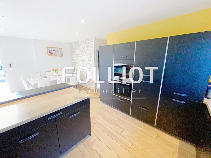 Maison - 122 m² - 5 pièces