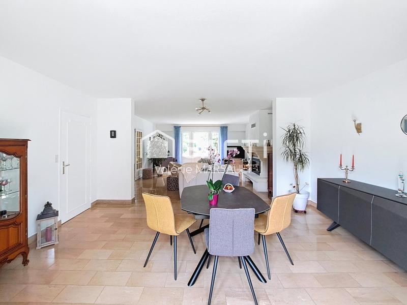 Maison - 185 m² - 6 pièces