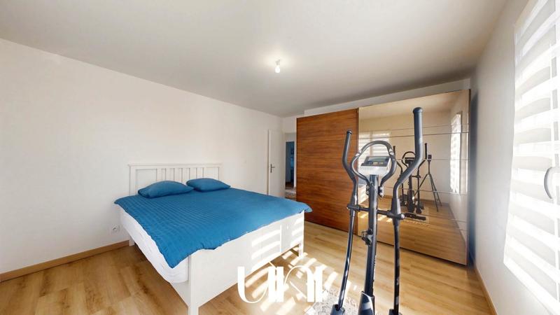 Maison - 200 m² - 7 pièces