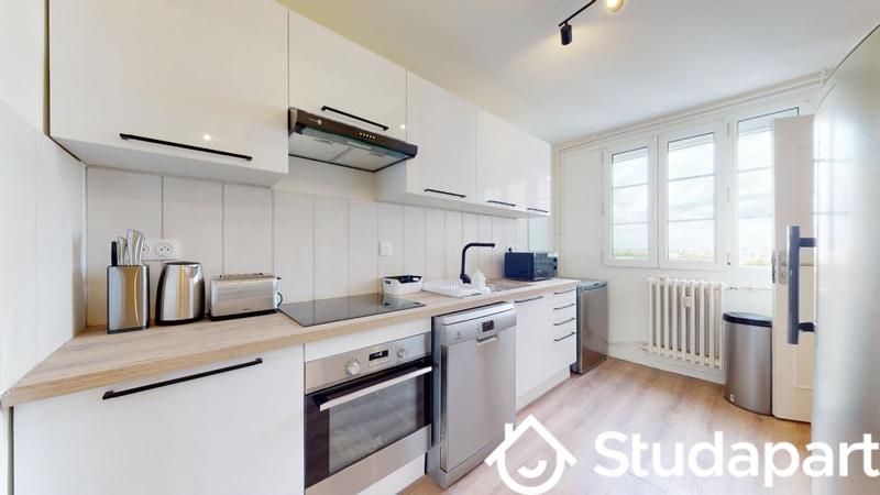 Chambre - 11 m² - 1 pièce