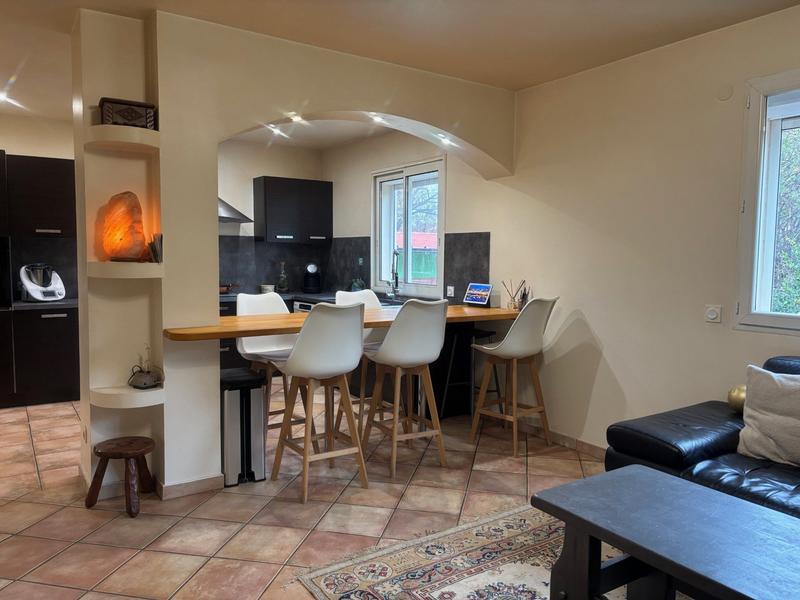 Maison - 201 m² - 5 pièces