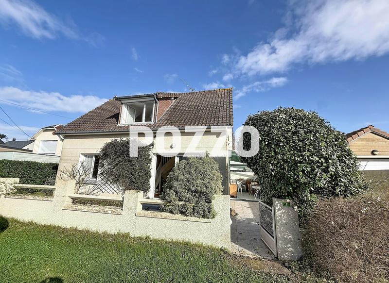 Maison - 97 m² - 5 pièces