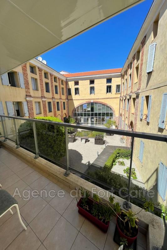 Appartement - 80 m² - 3 pièces