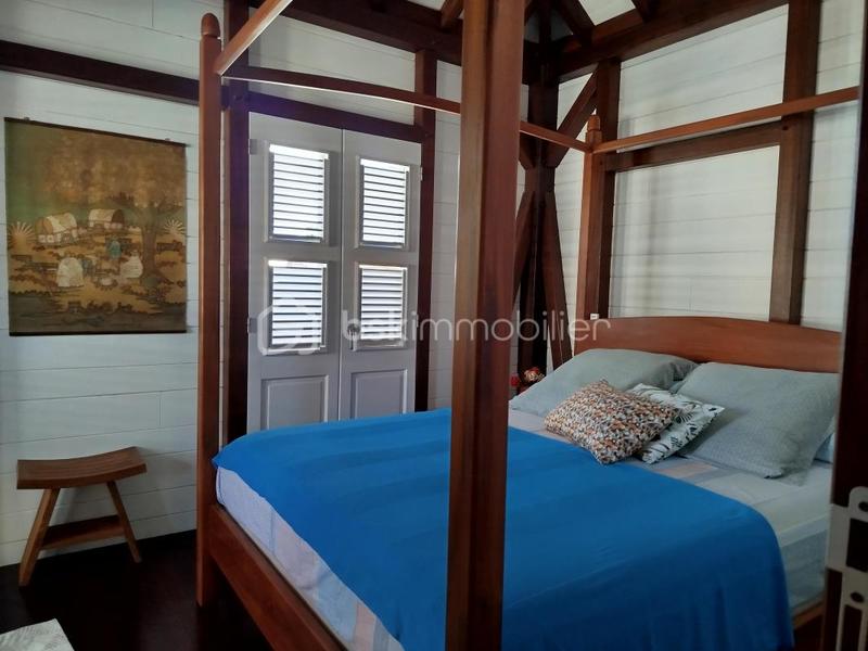 Maison traditionnelle - 83 m² - 3 pièces