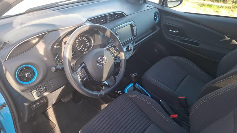 Toyota Yaris 1.5 Vvt-i 100 Cyan Edition