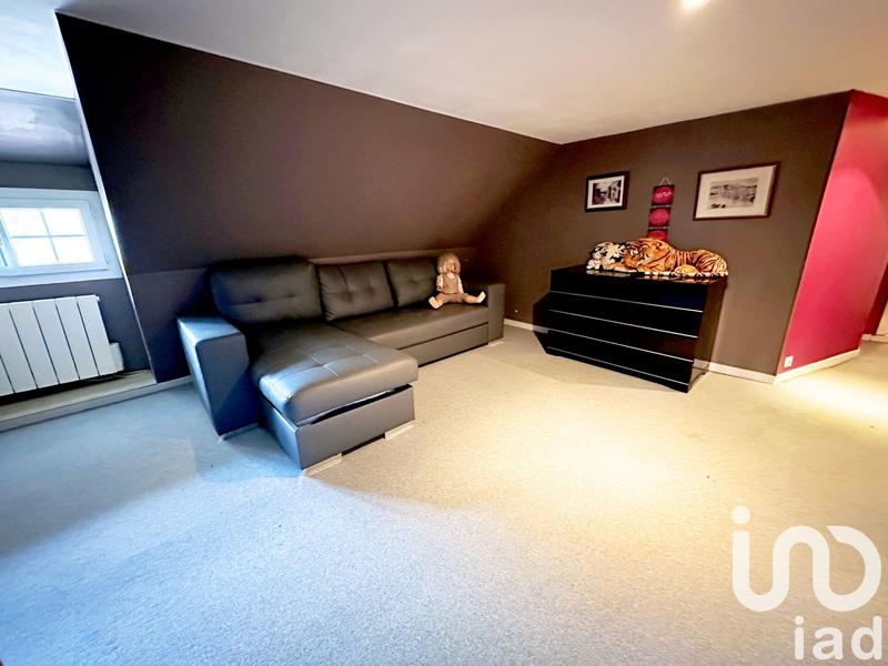 Maison - 220 m² - 6 pièces