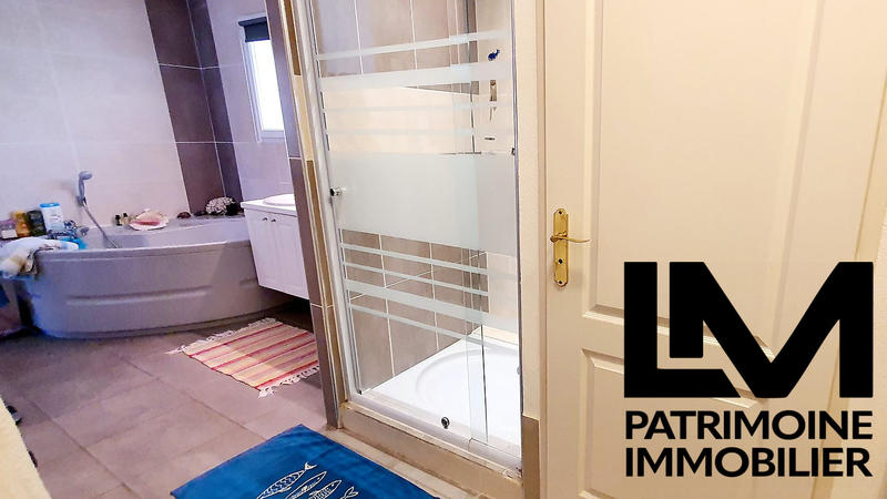 Villa - 258 m² - 7 pièces