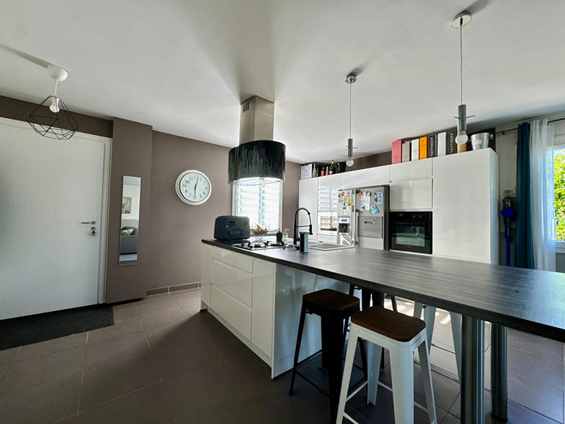 Maison - 135 m² - 6 pièces