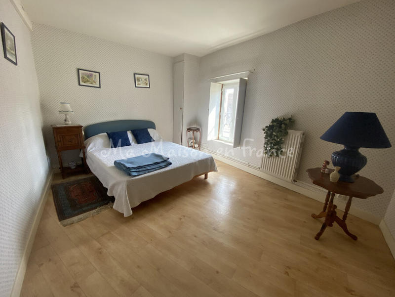 Immeuble - 200 m² - 12 pièces