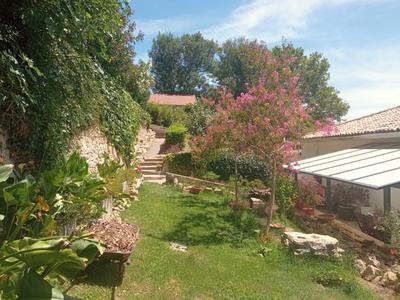 Maison - 140 m² - 8 pièces