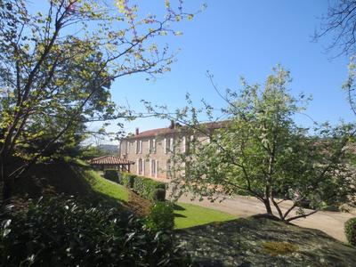 Maison - 345 m² - 12 pièces