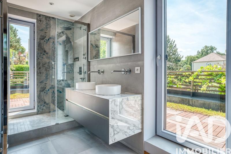 Maison de maîtres - 182 m² - 7 pièces