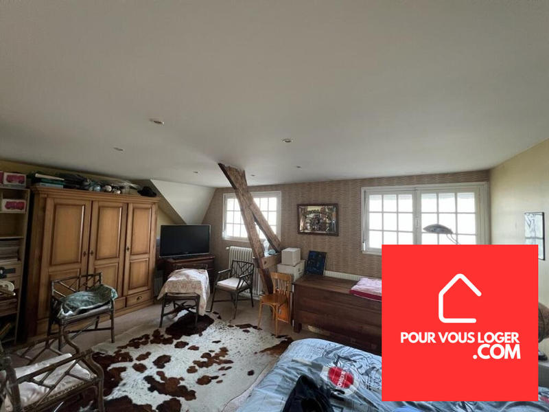 Maison - 200 m² - 7 pièces