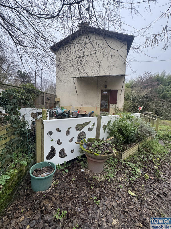 Maison de village - 344 m² - 12 pièces