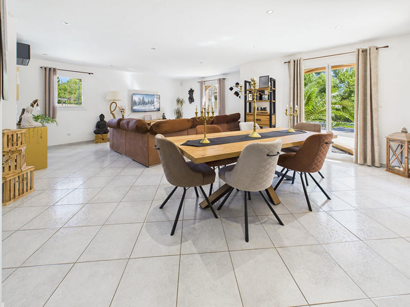 Maison - 145 m² - 4 pièces