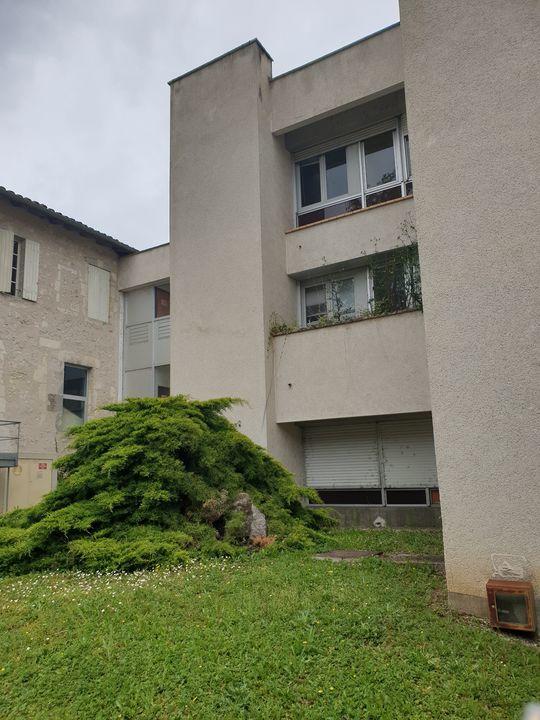 Immeuble - 1 340 m² - 36 pièces