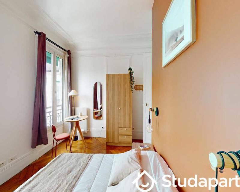 Chambre - 190 m² - 1 pièce