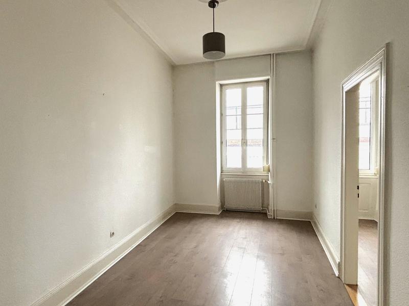Appartement - 104 m² - 4 pièces
