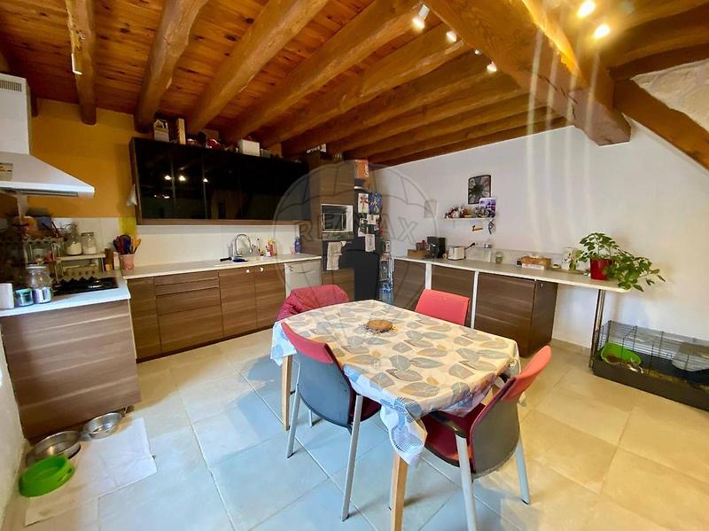 Maison - 88 m² - 4 pièces