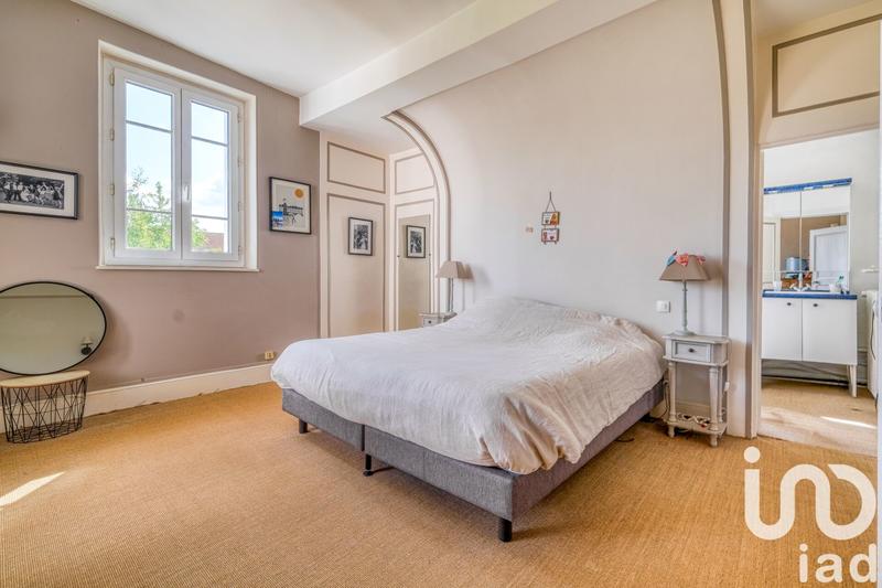 Maison - 320 m² - 10 pièces