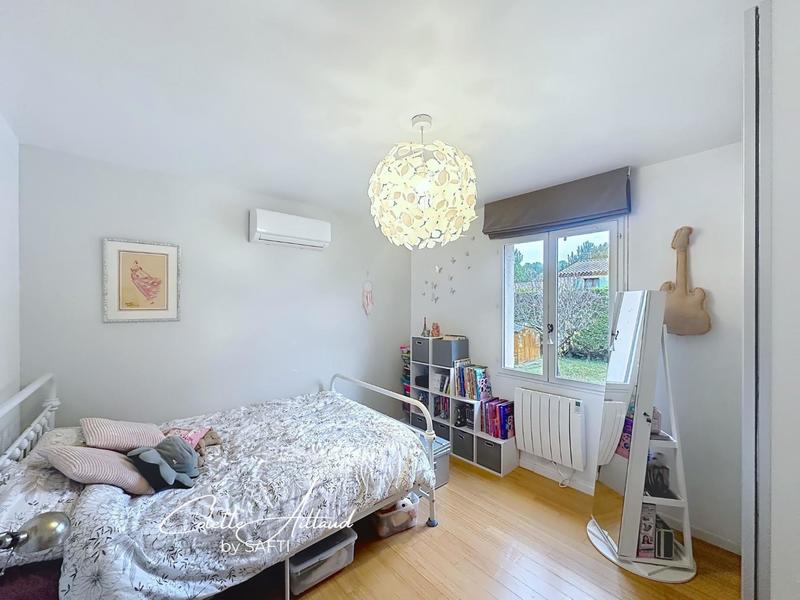 Maison - 111 m² - 5 pièces