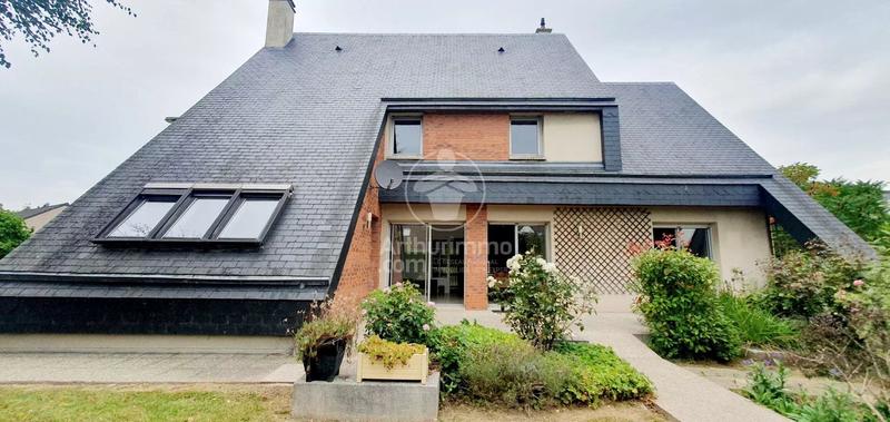 Maison - 190 m² - 6 pièces